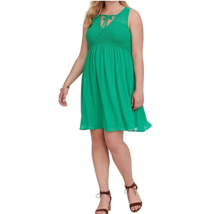 2. TORRID Kelly Green Size 00 ( US 10) Chiffon  Skater Smocked Dress * flaw*